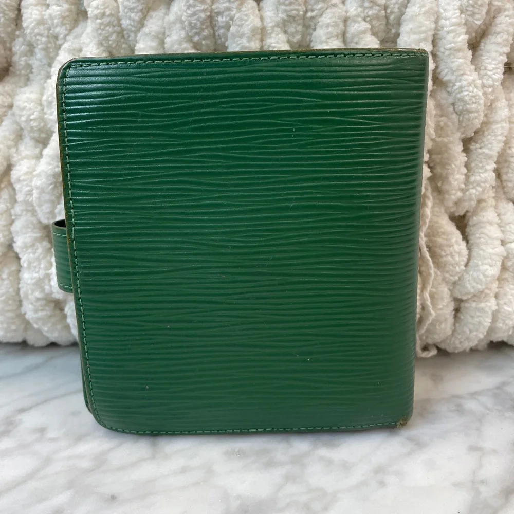 Louis Vuitton Epi Leather Wallet
